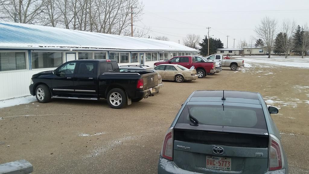 Raval Paradise Motel And Rv Park Youngstown Екстер'єр фото