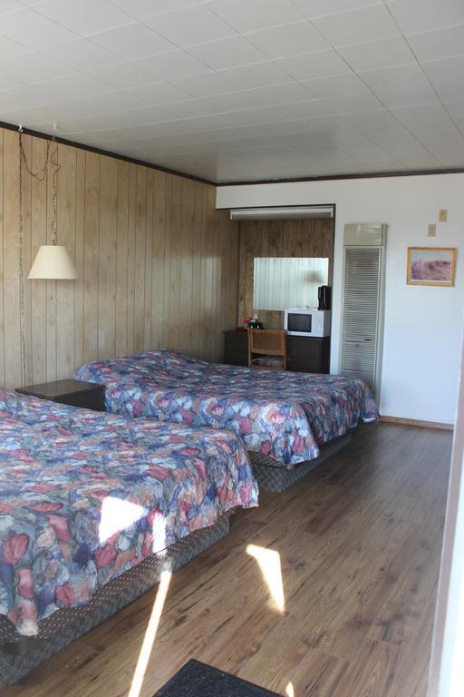 Raval Paradise Motel And Rv Park Youngstown Екстер'єр фото