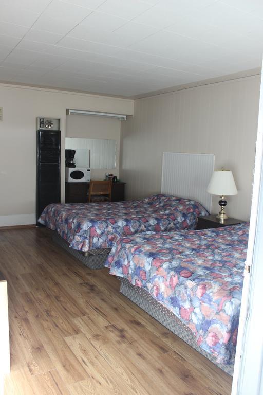Raval Paradise Motel And Rv Park Youngstown Екстер'єр фото