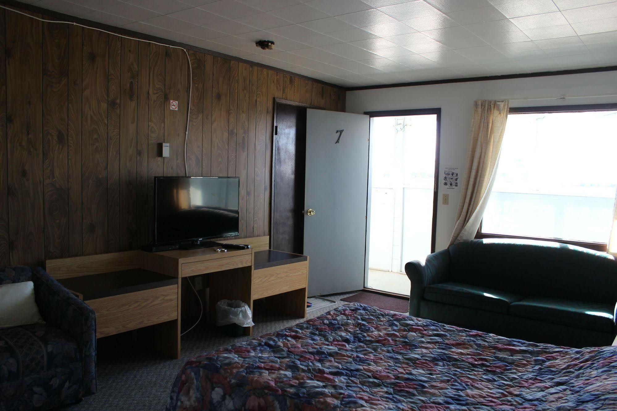Raval Paradise Motel And Rv Park Youngstown Екстер'єр фото